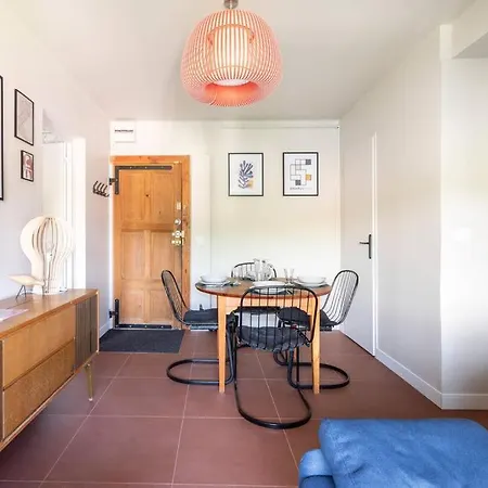 : T2 Au Calme Avec Parking Apartment