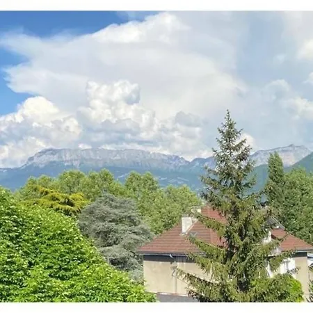 : T2 Au Calme Avec Parking Annecy